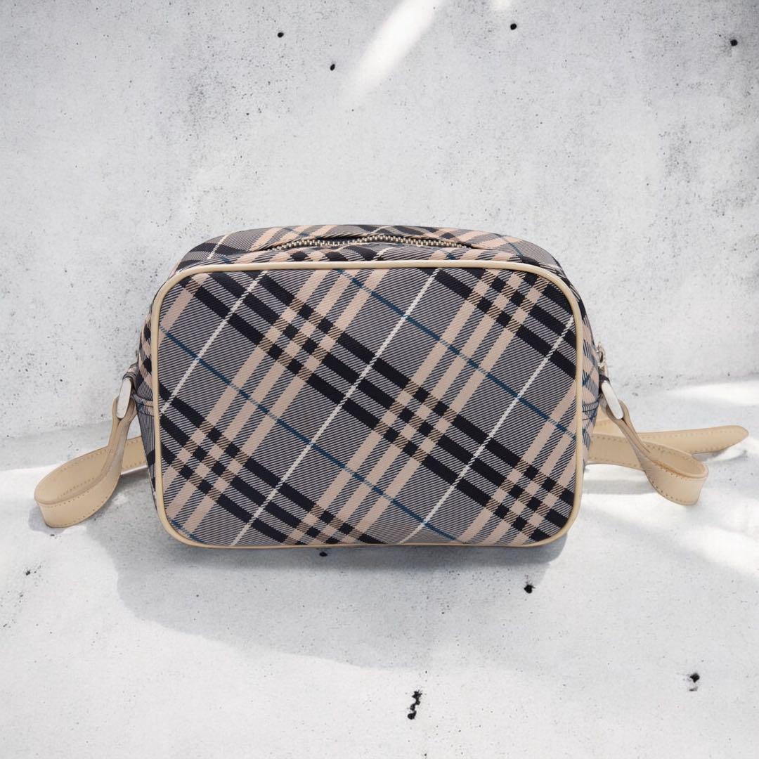 国産品 美品BURBERRY BLUE LABEL チェックレザー ミニショルダーバッグ バッグ