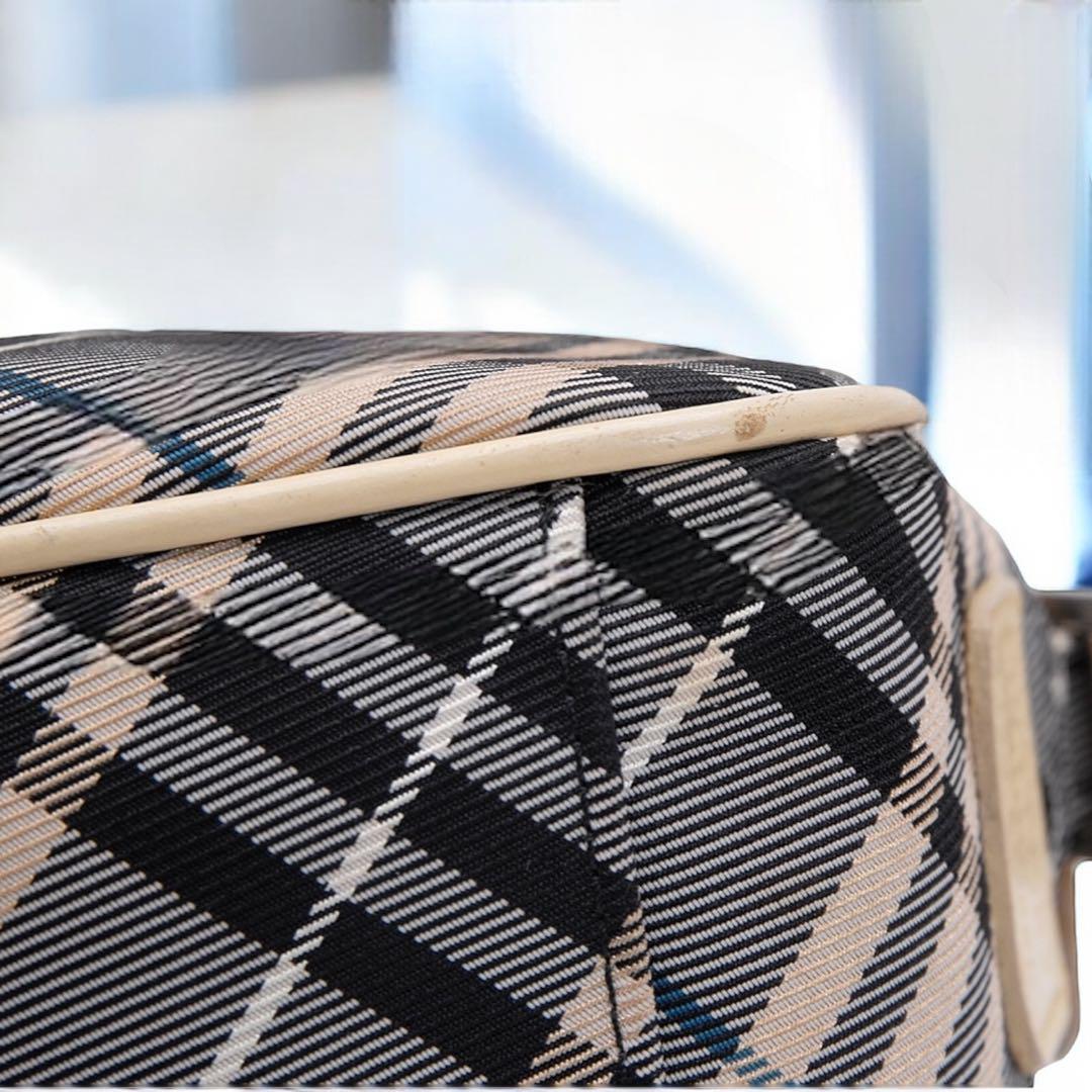 美品BURBERRY BLUE LABEL チェックレザー ミニショルダーバッグ