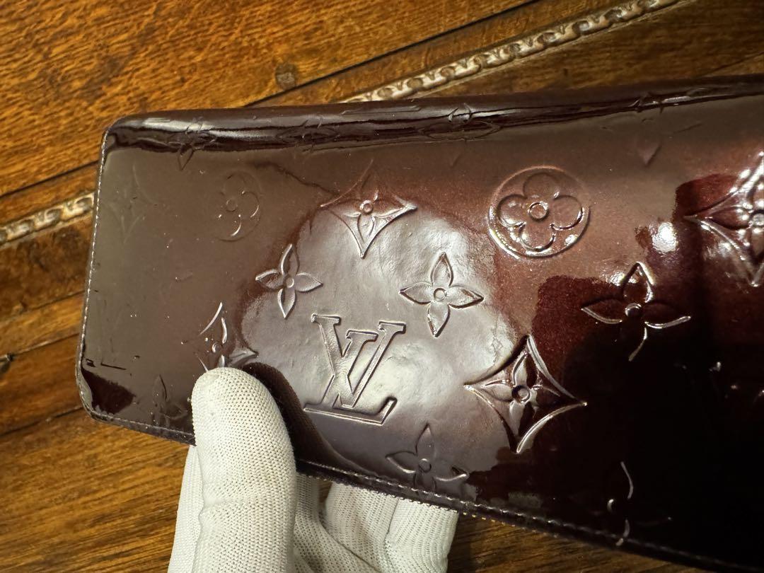 LOUIS VUITTON ヴェルニ　ジッピー財布