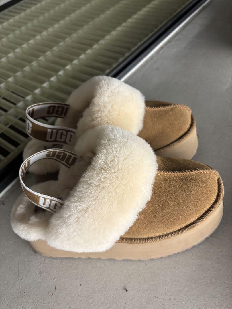UGG 厚底スライドサンダル ブラウン