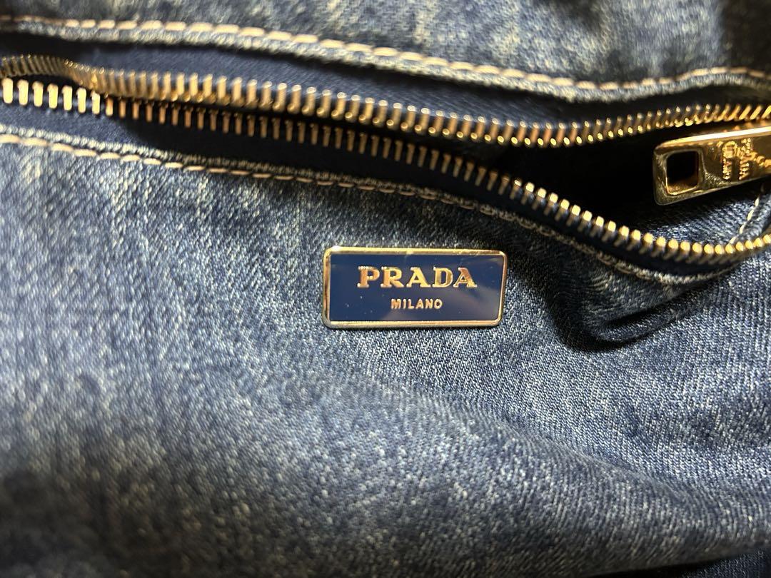 PRADA カナパ