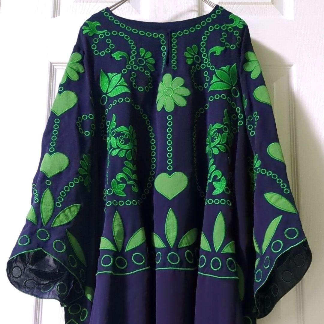 TOKUKO 1er VOL トクコ チュニック お花 中欧 アップリケ 刺繍 TOKUKO 1er VOL トクコ チュニック お花 中欧 アップリケ 刺繍