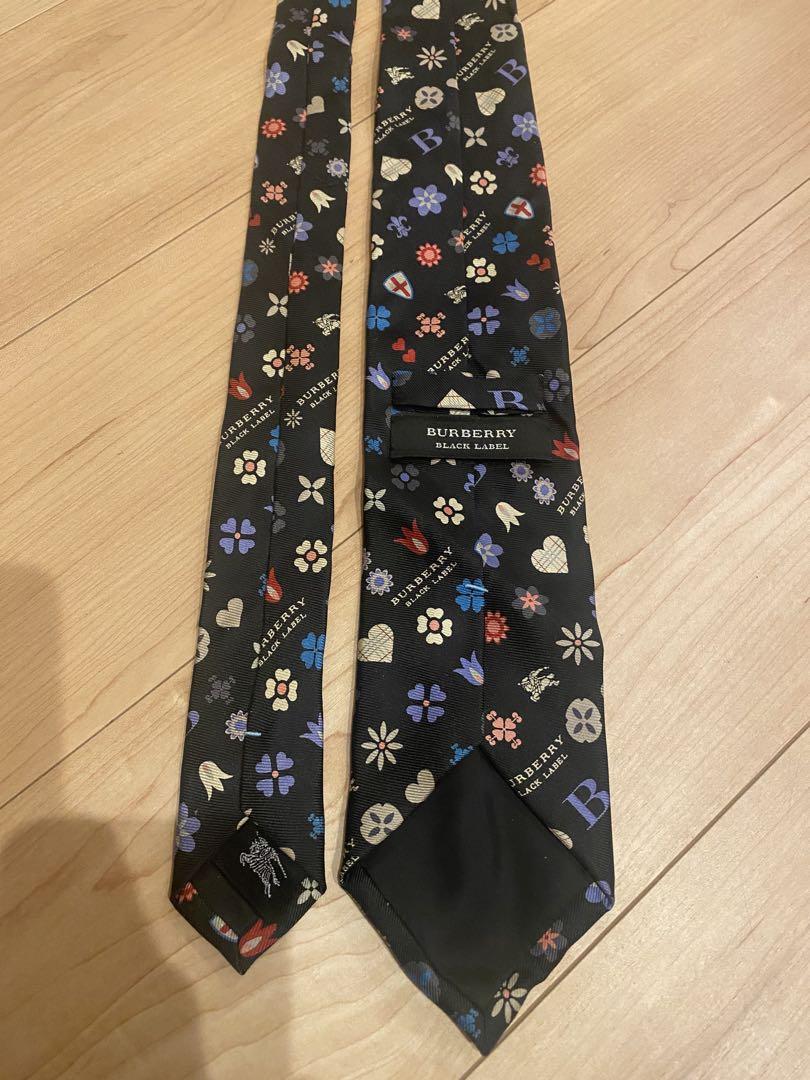 BURBERRY フラワー柄 ネクタイ ブラック