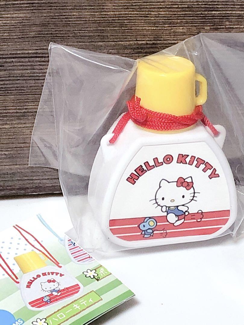 激レア❗️新品・未開封✨ハローキティ　レトロ水筒　サンリオ　当時物 激レア❗️新品・未開封✨ハローキティ レトロ水筒 サンリオ