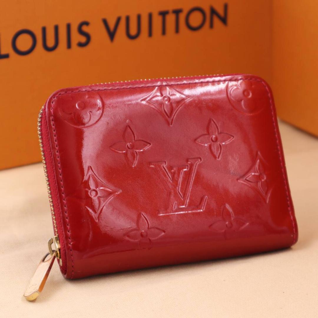 ルイ・ヴィトン ジッピーコインパース ヴェルニ ローズポップ コンパクト財布