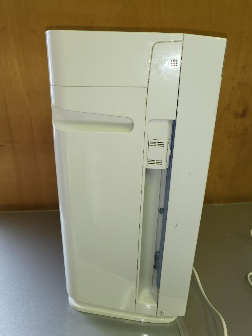 ダイキン 加湿 空気清浄機 MCK70TE4-W 大型31畳対応 2016年製