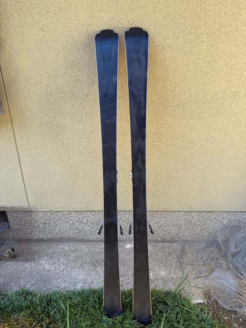 スキー ブーツと板のセット スキー ブーツと板のセット