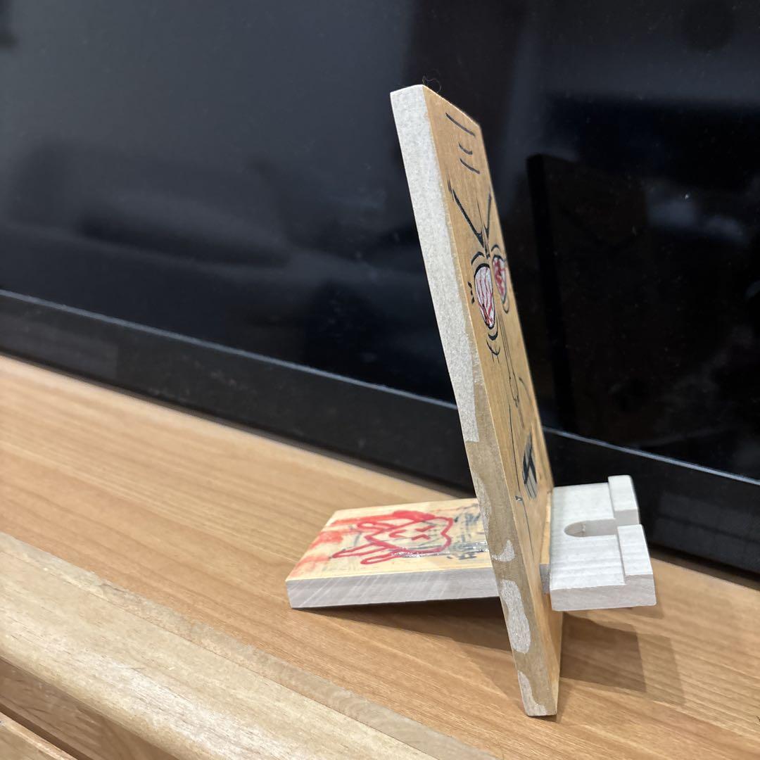 木製スマホスタンド キャラクターデザイン