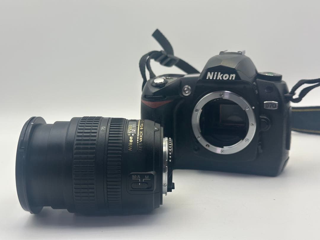 Nikon D70 と D80 セット Nikon D70 と D80 セット