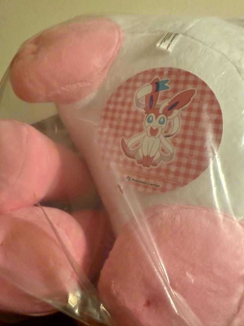 ポケモンセンター ニンフィア 等身大 ぬいぐるみ