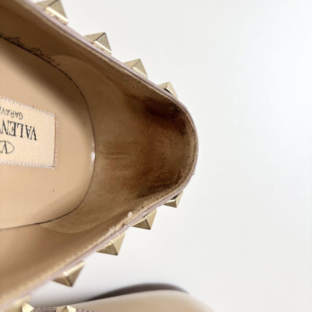 Valentino ヴァレンティノ ロックスタッズ エナメルバレリーナ