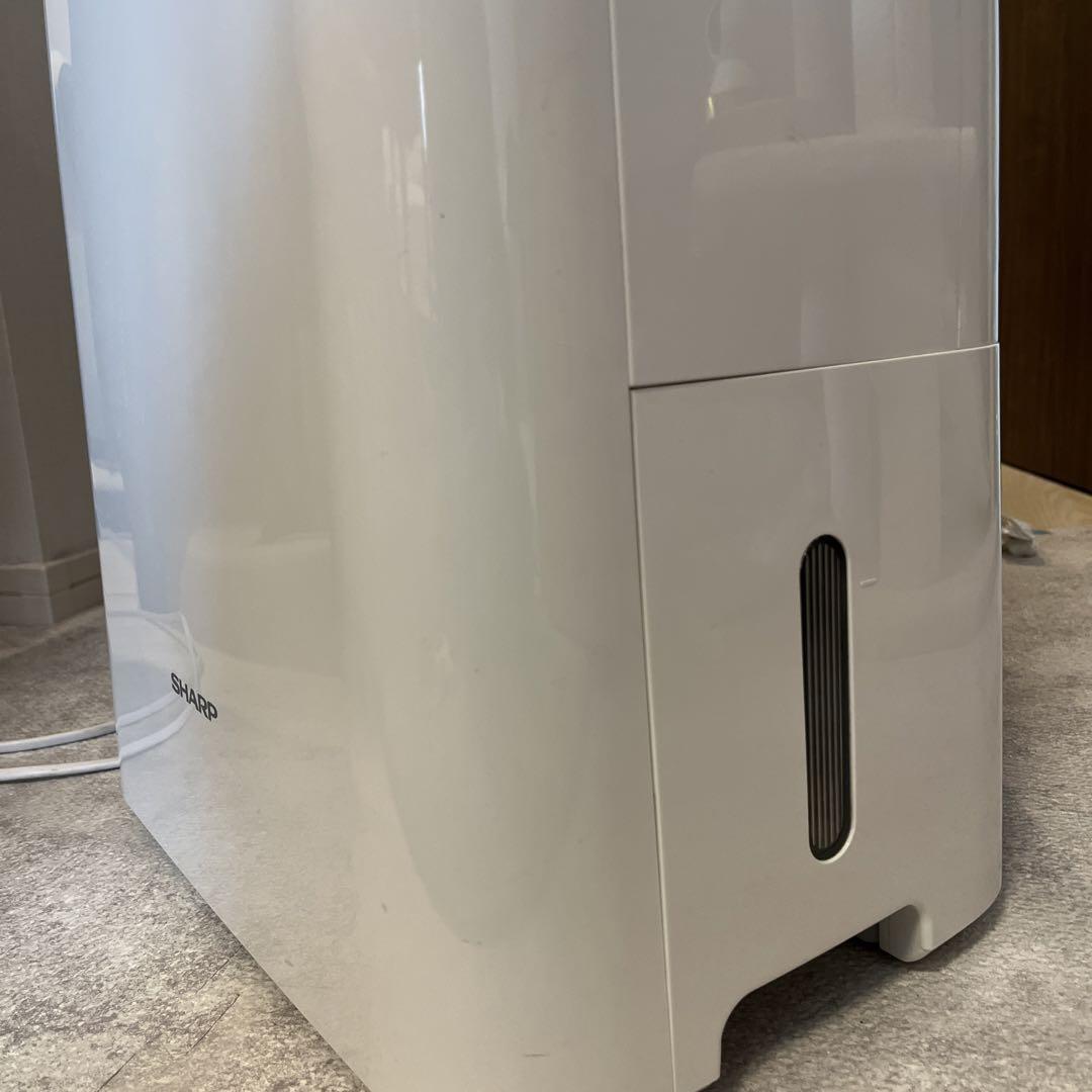 SHARP 除湿機 ホワイト　CV-EF120-W
