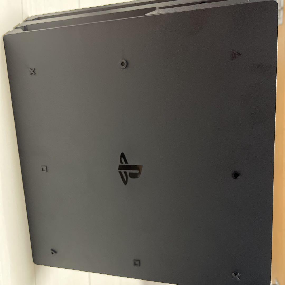 PlayStation 4 Pro ブラック 1TB (CUH-7200B) PlayStation 4 Pro ブラック 1TB (CUH-7200B)