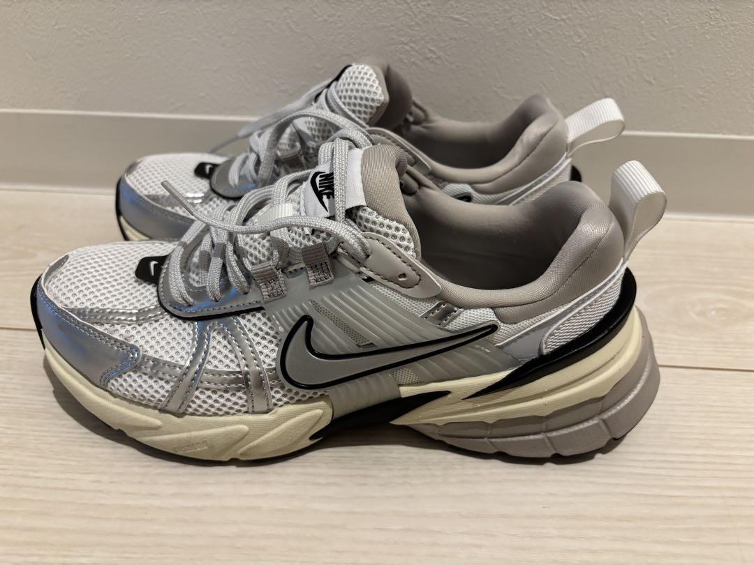 【美品】Nike W V2K RUN　FD0736-100