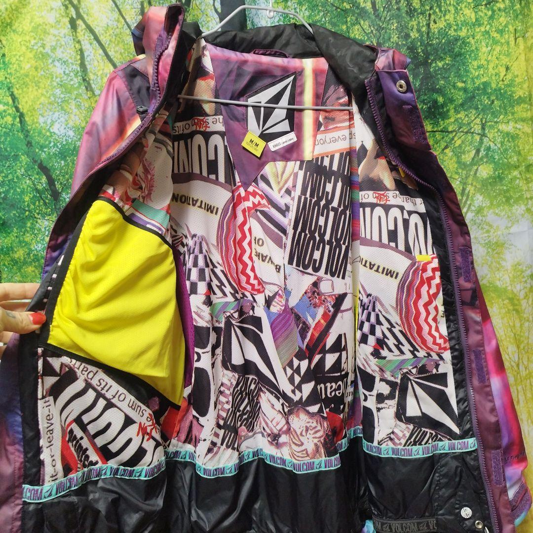 しぃちゃん様　VOLCOM NIMBUS スノーボード ジャケット Mサイズ