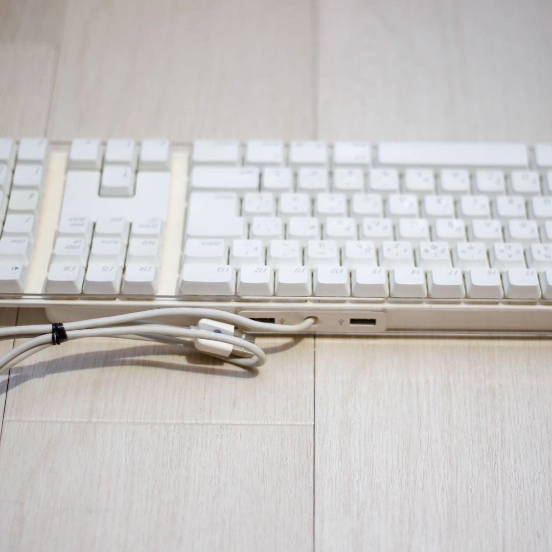 Apple 有線キーボード 日本語配列 A1048 - メルカリ