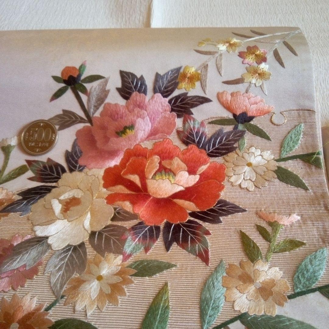 見事な日本刺繍の袋帯