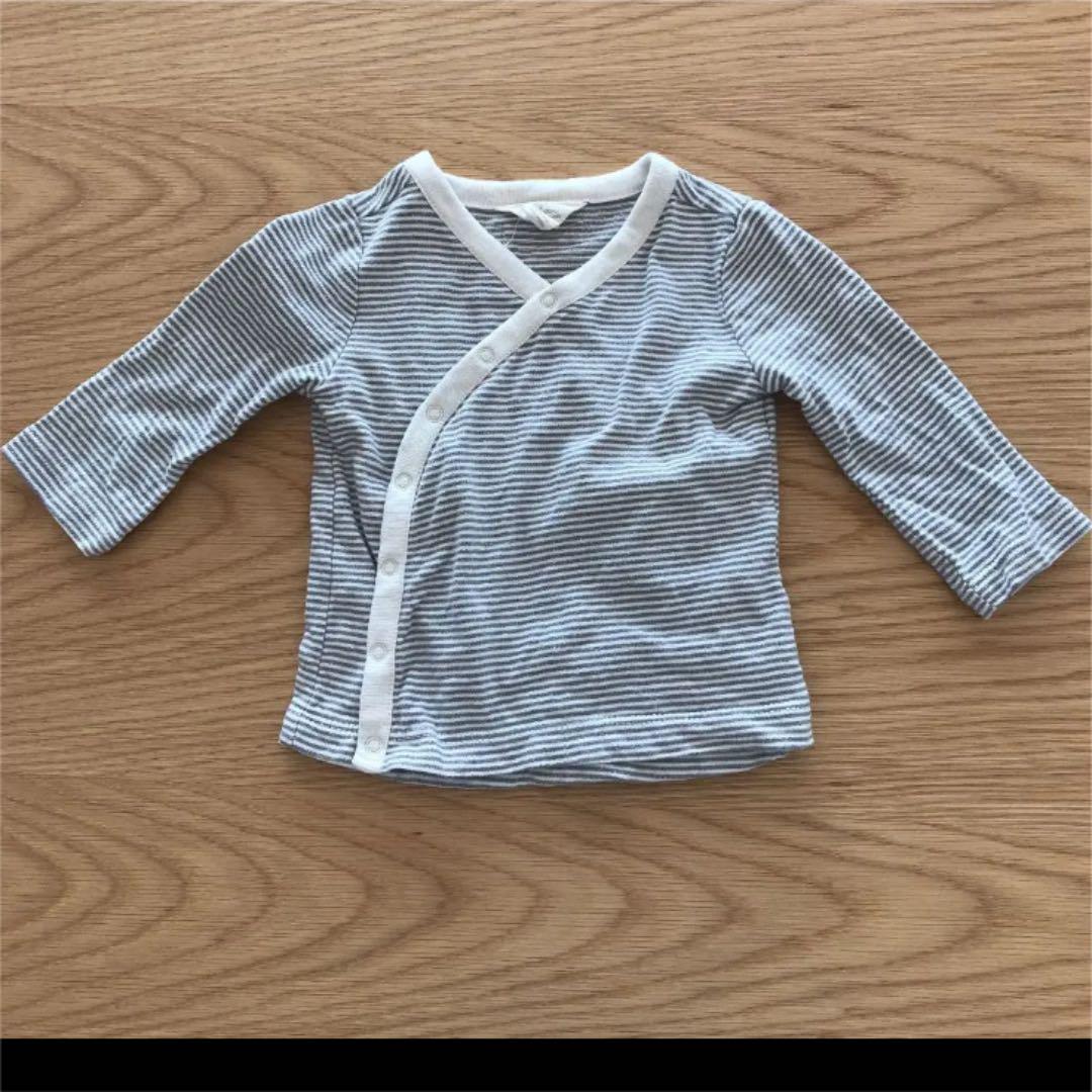 メルカリ Baby Gap 前開きトップス ベビーギャップ 300 中古や未使用のフリマ