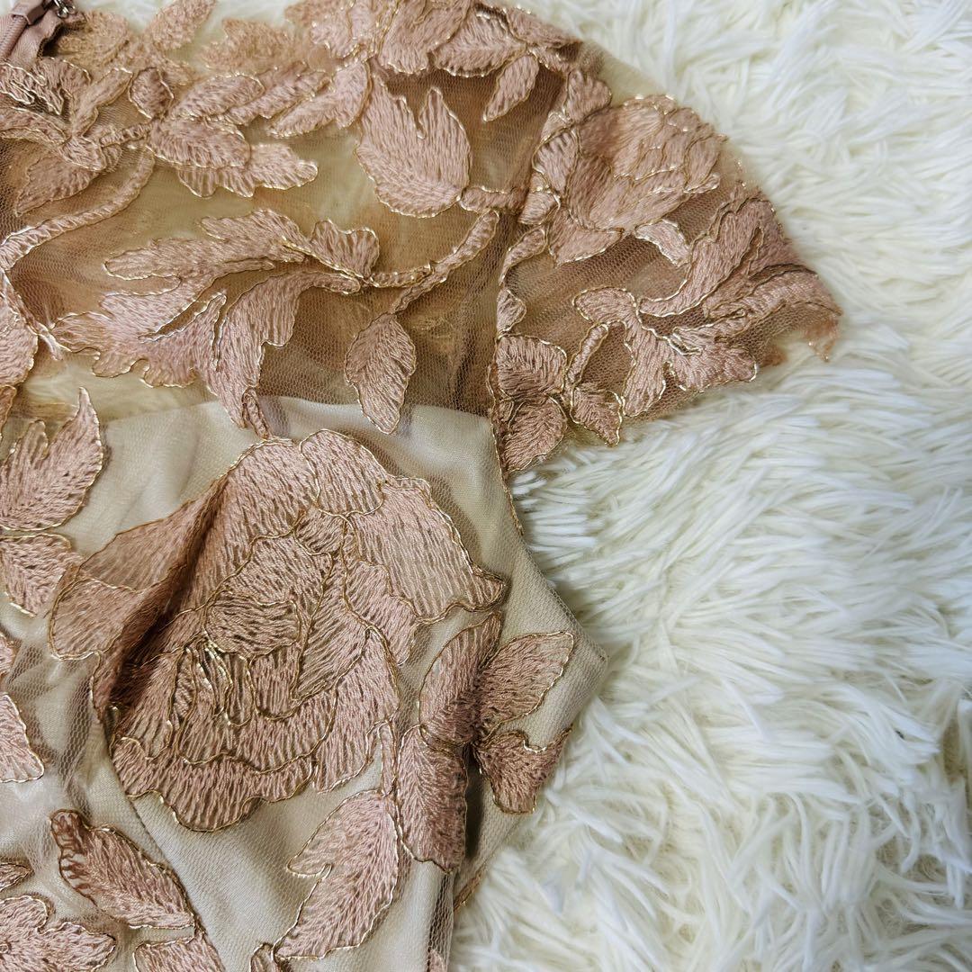 美品TADASHI SHOJI 総レースワンピース フラワー コード刺繍 ピンク