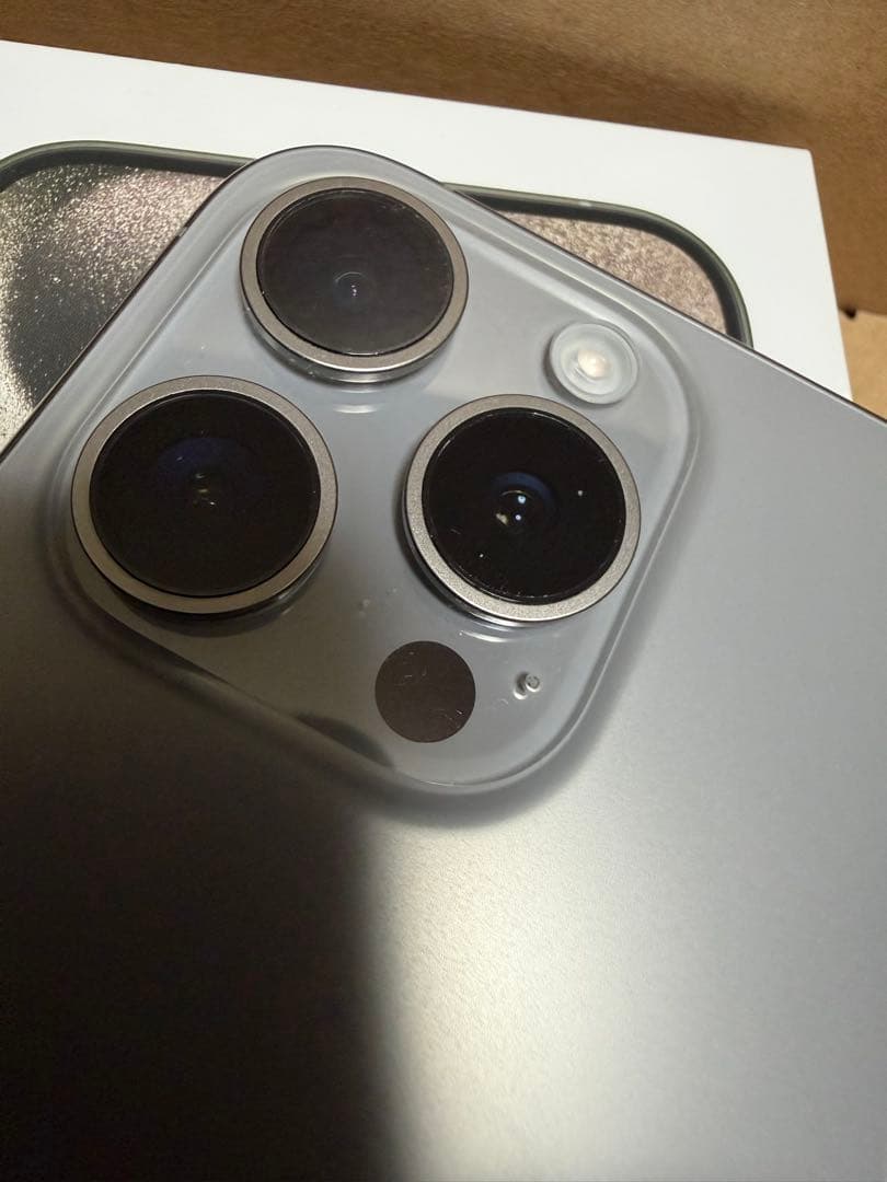 Apple iPhone 15 Pro 128GB ナチュラルチタニウム Apple iPhone 15 Pro 128GB ナチュラルチタニウム