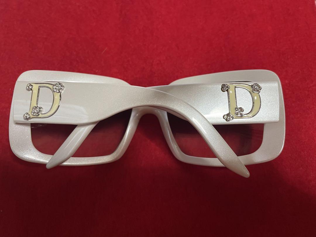 Dior ホワイト スクエア サングラス