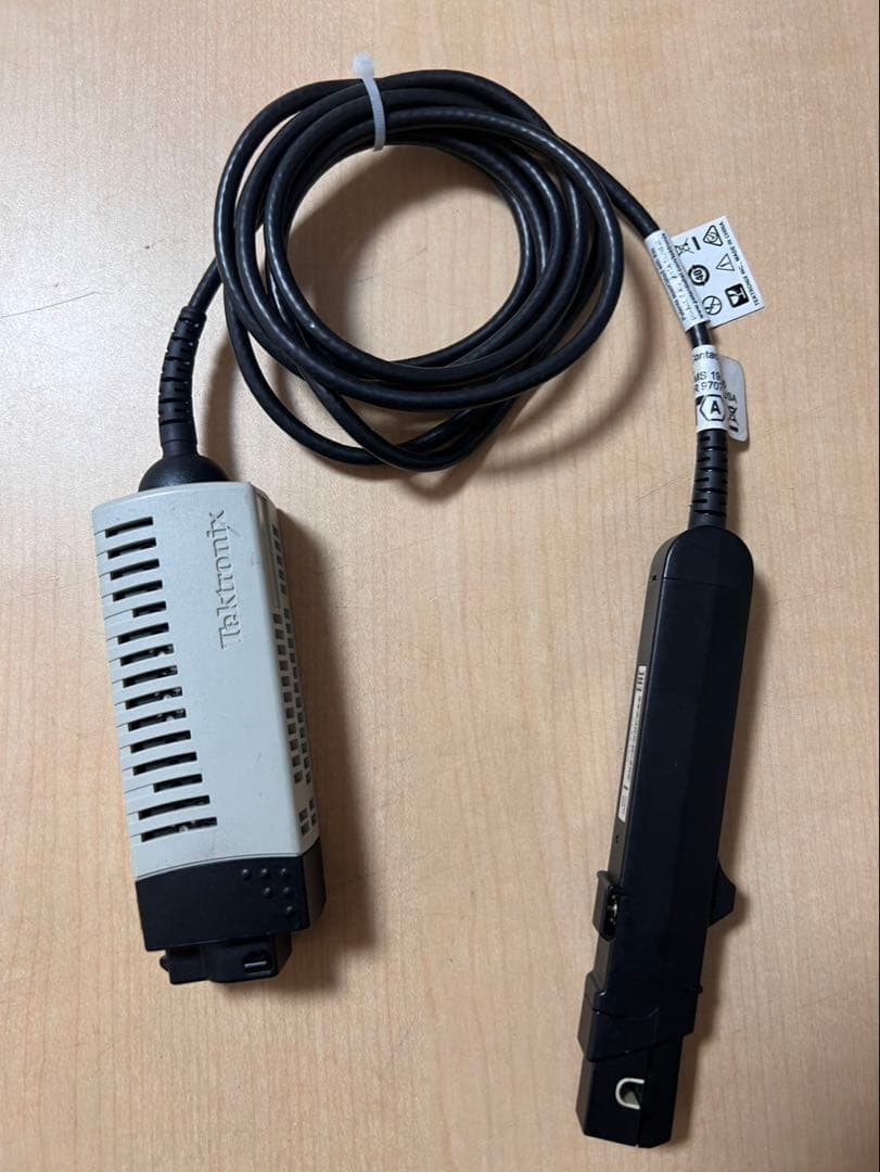 22 Tektronix TCP0030A電流プローブ 5A 30A