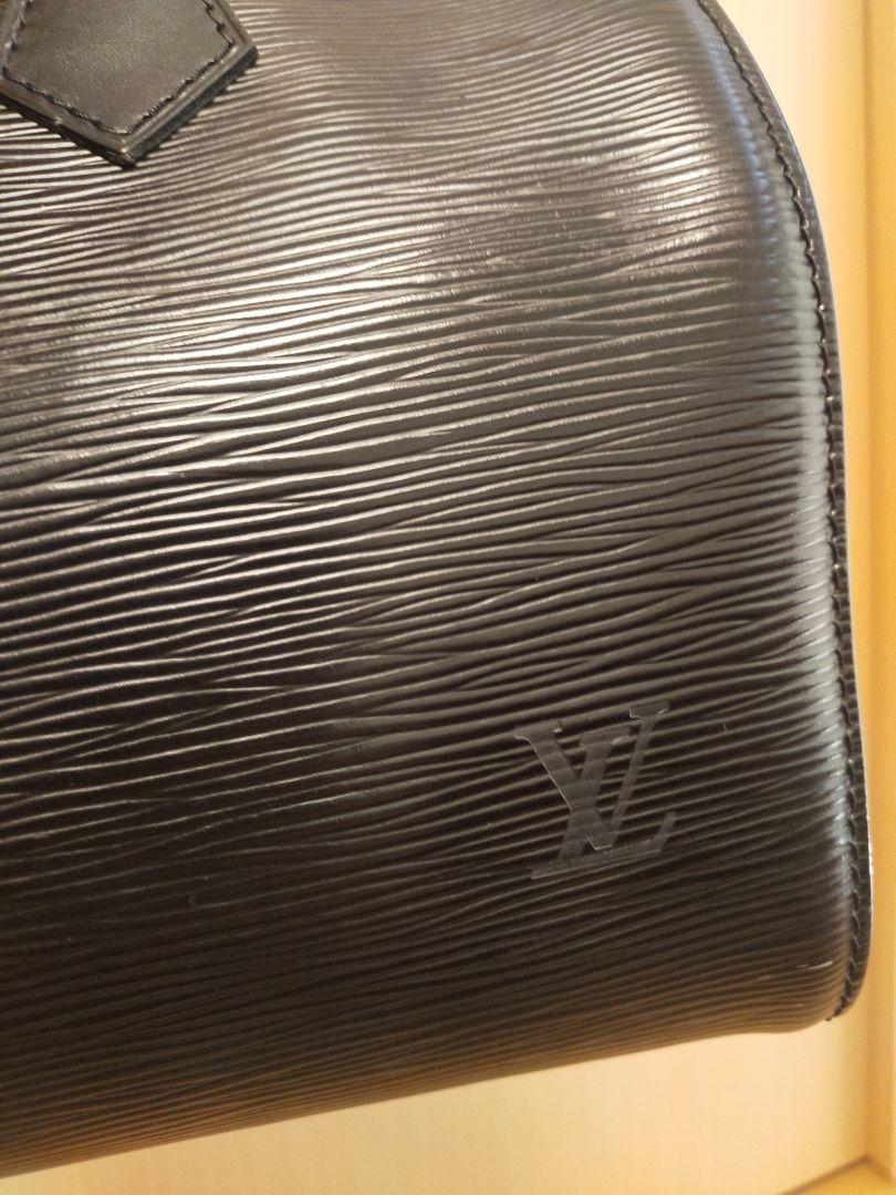 Louis Vuitton エピレザー ブラック ハンドバッグ　スピーディ25