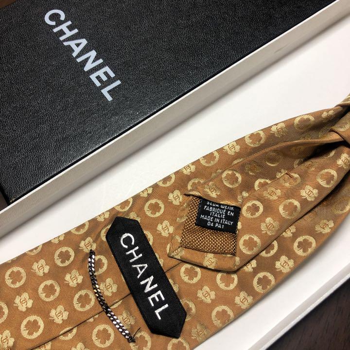 美品CHANELシャネル ネクタイ 金 チェーン 四葉クローバー CCココマーク - メルカリ 美品CHANELシャネル ネクタイ 金 チェーン 四葉クローバー CCココマーク - メルカリ