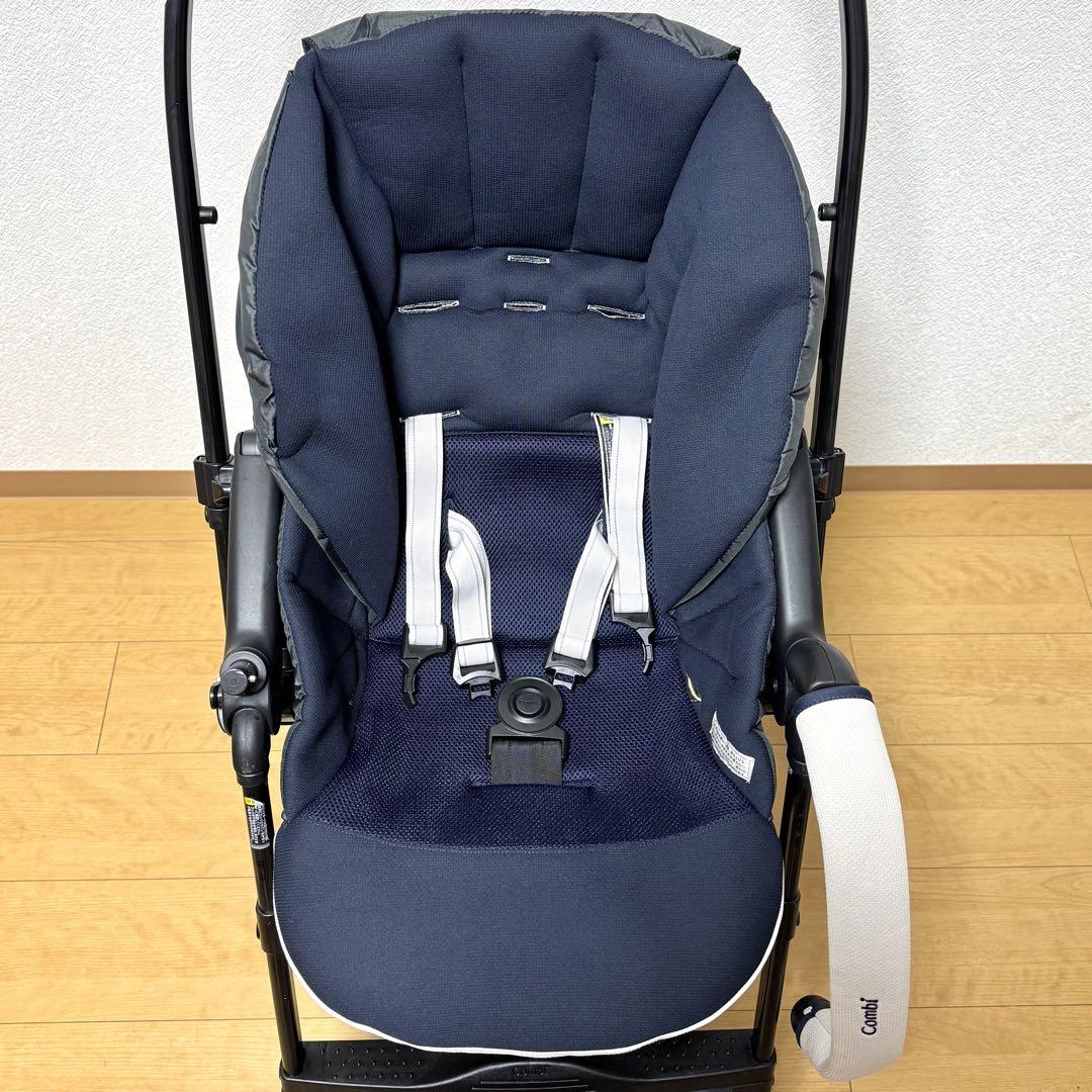 コンビ　メチャカルハンディオート4キャス エッグショックHGプリュイネイビー