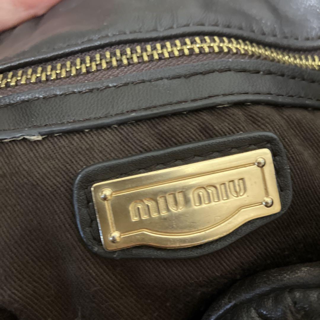 MIU MIU ダークブラウン キルティングバッグ