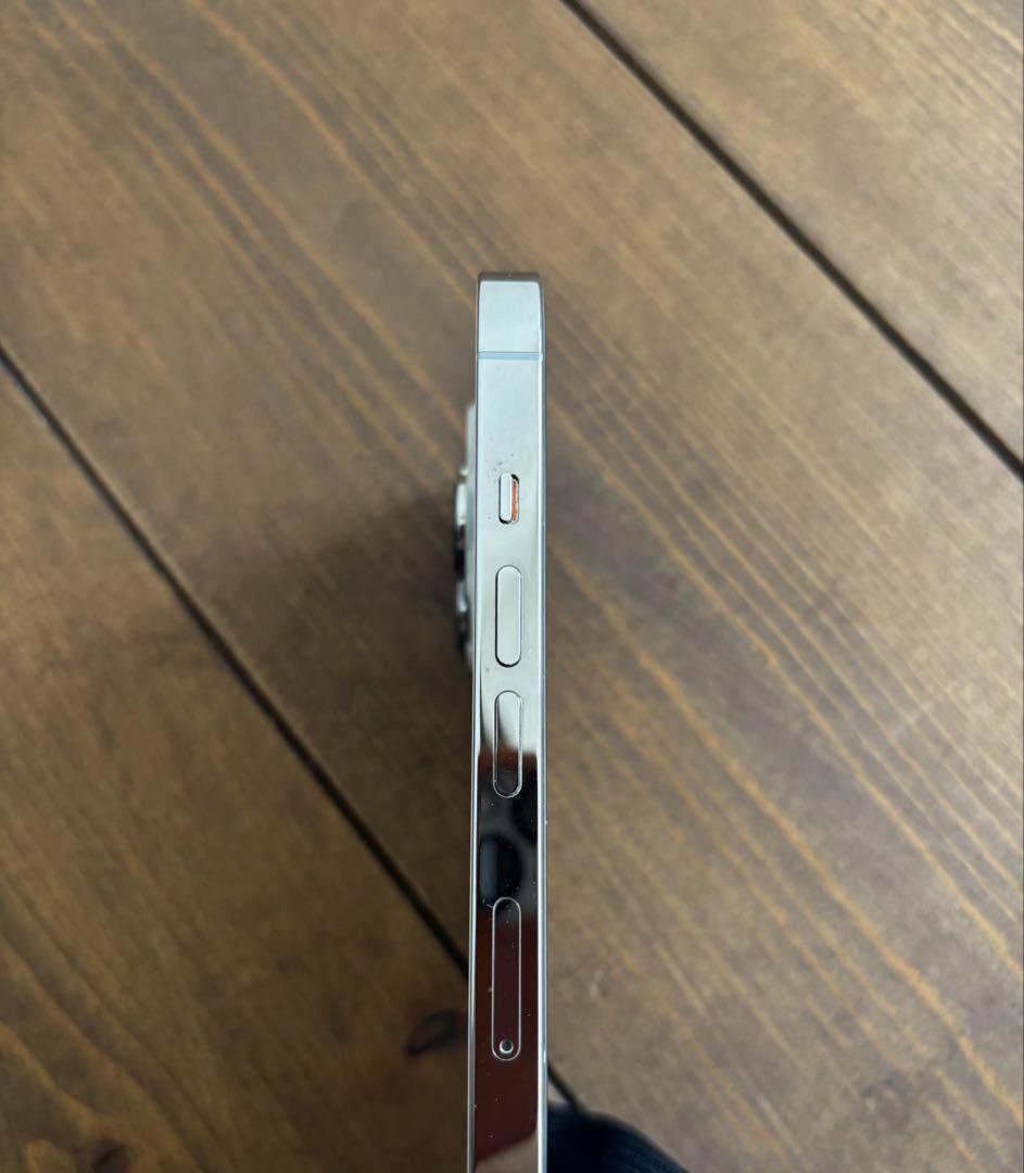 【中古】iPhone13pro SIMフリー