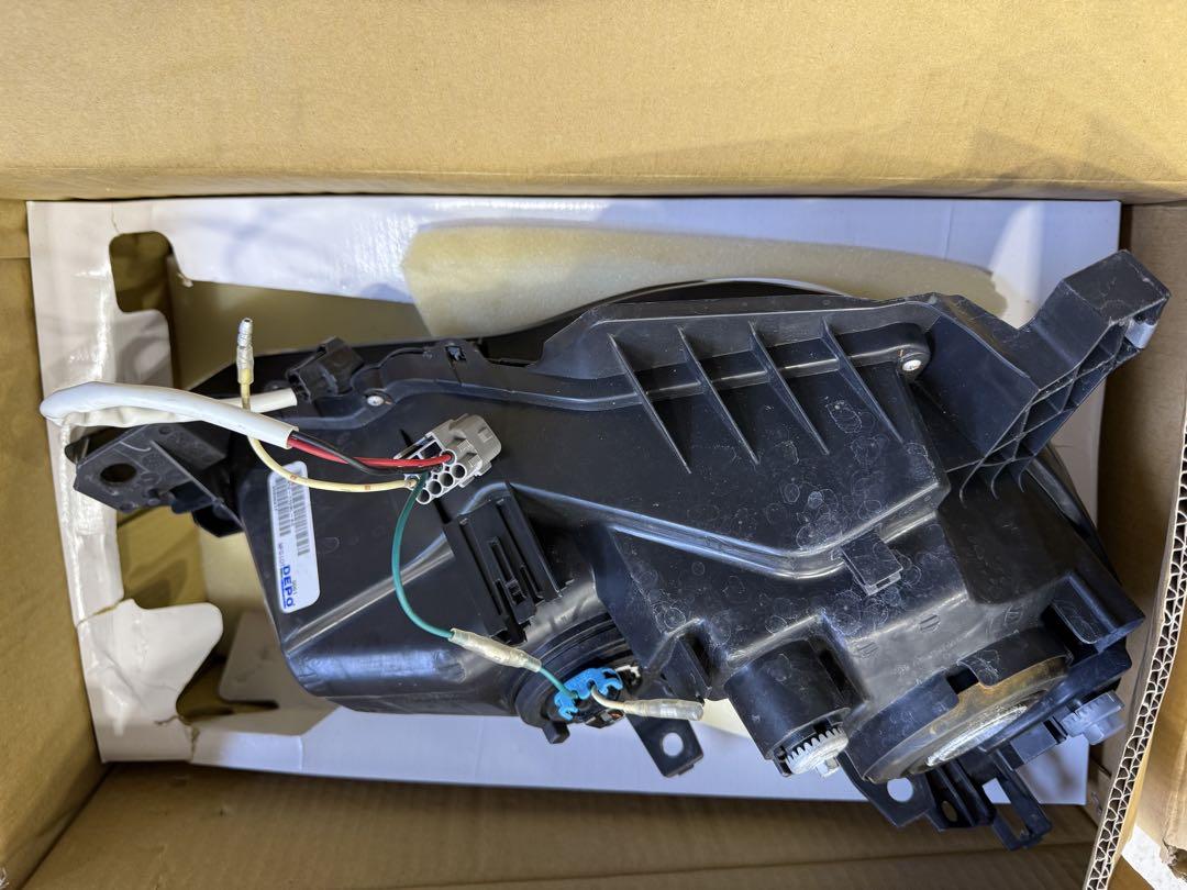 86 ZN6 ヘッドライト　US サイオン