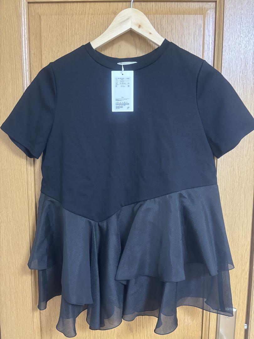 UNITED ARROWS フリル付きブラックTシャツ 新品UNITED ARROWS フリル付きブラックTシャツ 定価16500円