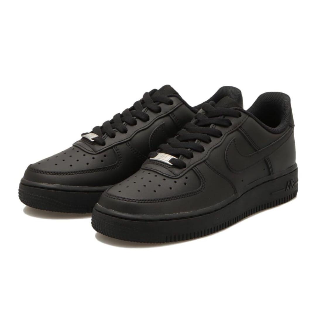 Nike Air Force 1 ブラックスニーカー
