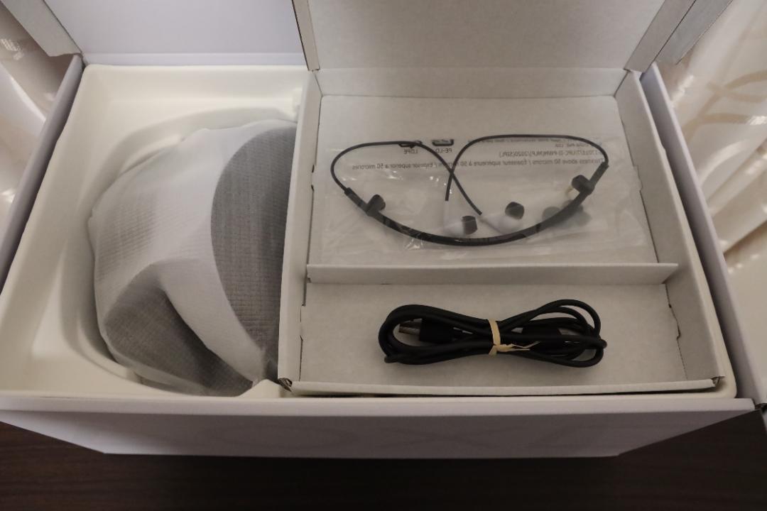 【超美品】PlayStation VR2 (CFIJ-17000) PSVR2 画像3