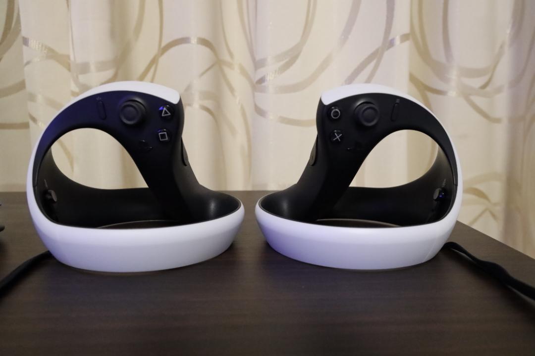 【超美品】PlayStation VR2 (CFIJ-17000) PSVR2 画像6