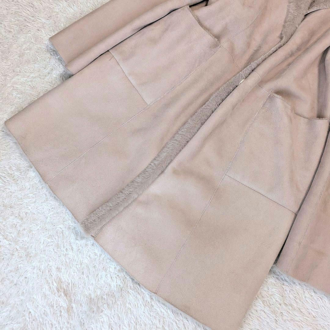 ピンクベージュ