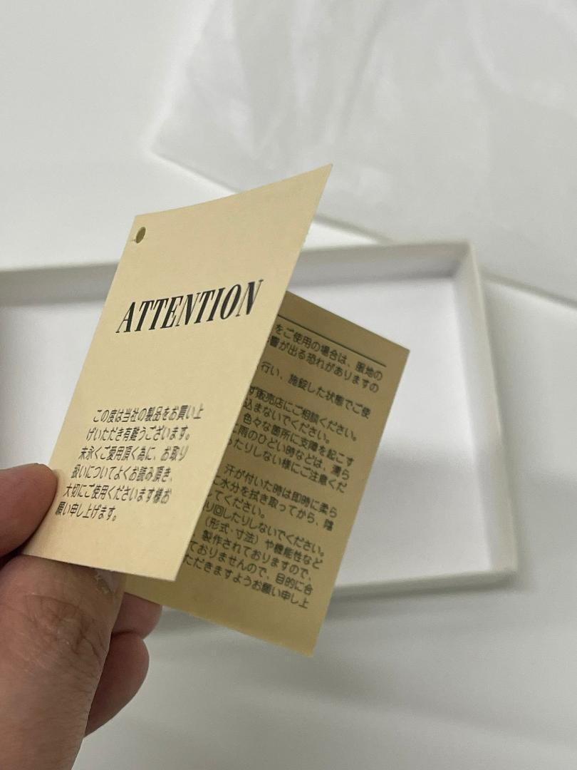 新品 SLOW&CO ブラックレザー名刺入れ 未使用品 箱付きです 本革製