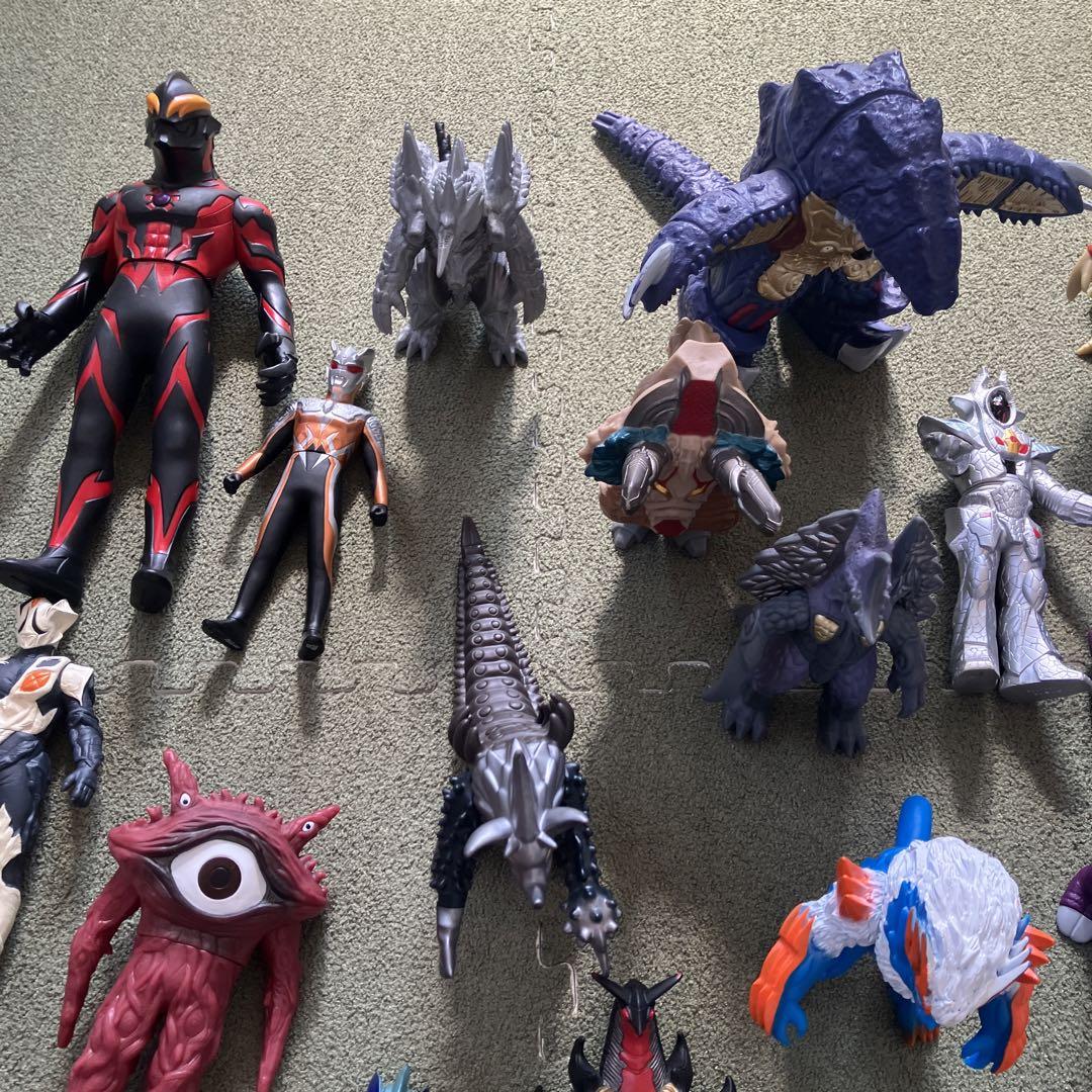 d*3様 ウルトラソフビ　怪獣セット　おもちゃ　子供
