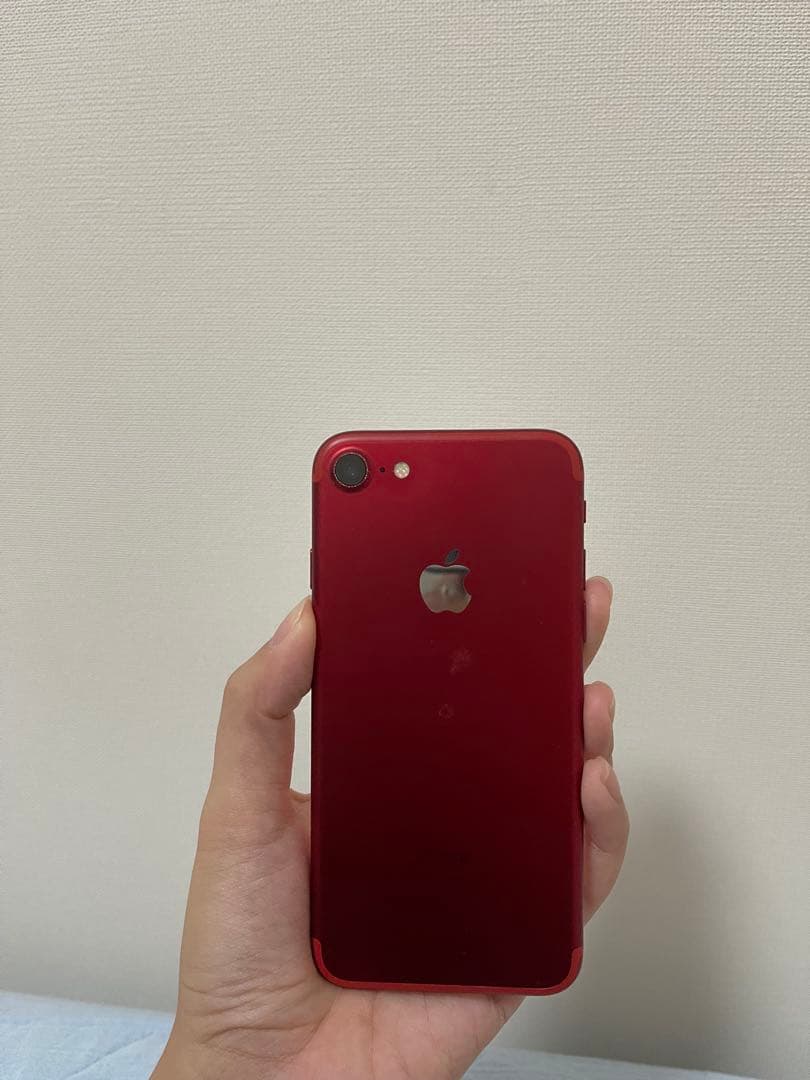 Apple iPhone 7 レッド 本体
