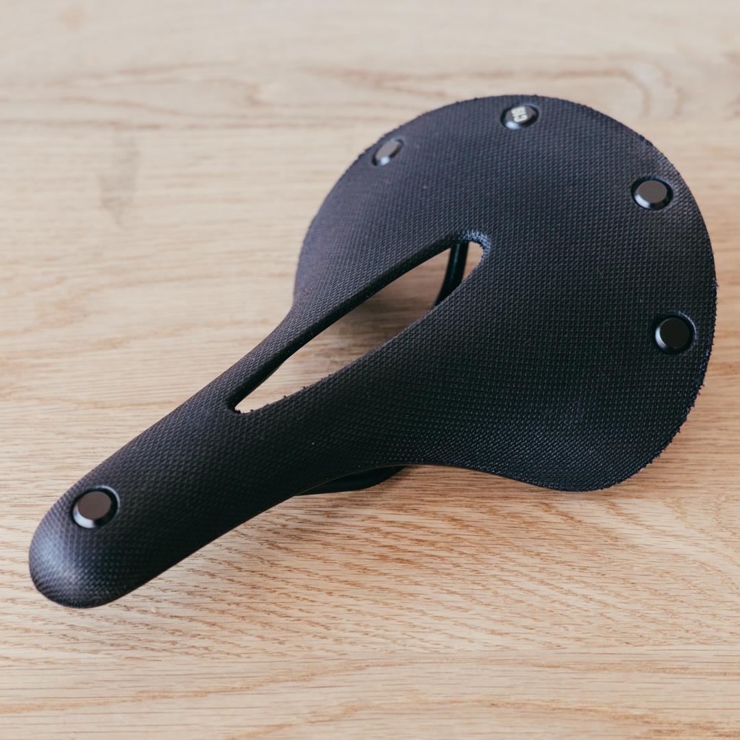 BROOKS｜Cambium C19 (all weather)