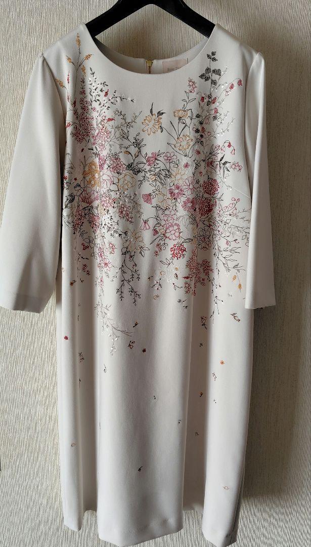 ローズティアラ七分ワンピース白系2XL(3L)・Rose Tiara