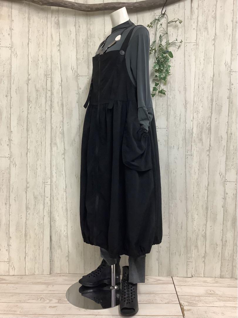 068 新品 夢地哉 mujiyaムジヤ 黒サロペットスカートコクーンワンピース