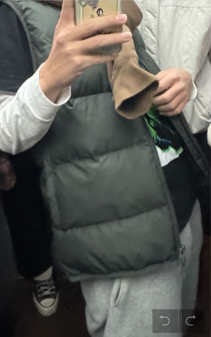 Fred Perry ダウンベスト