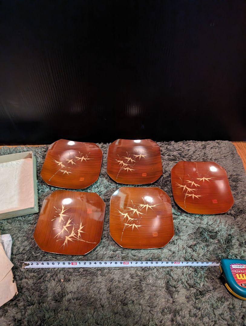 プラスチック茶托