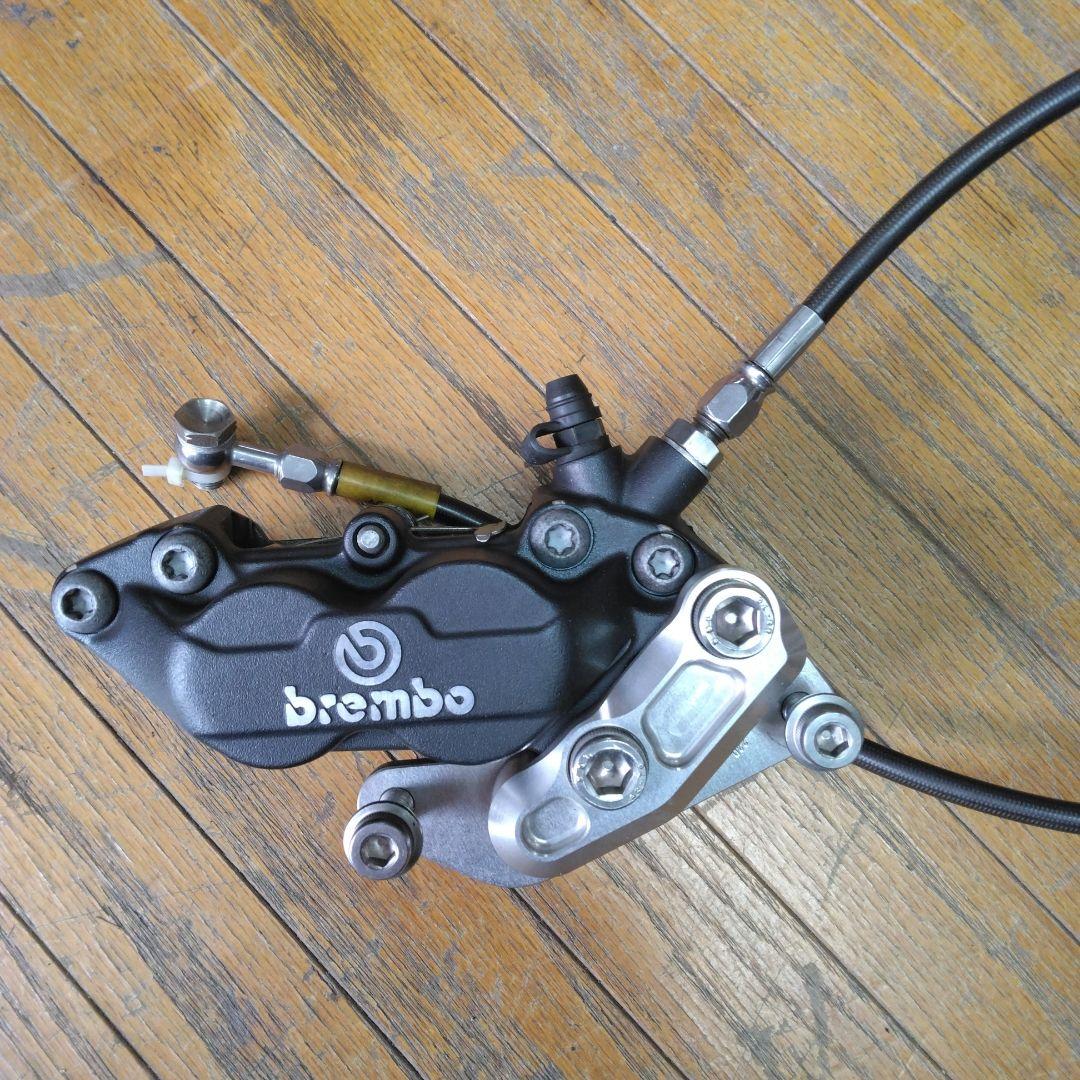 XR50モタードbrembo 4ポット40mmブレーキキャリパーセット
