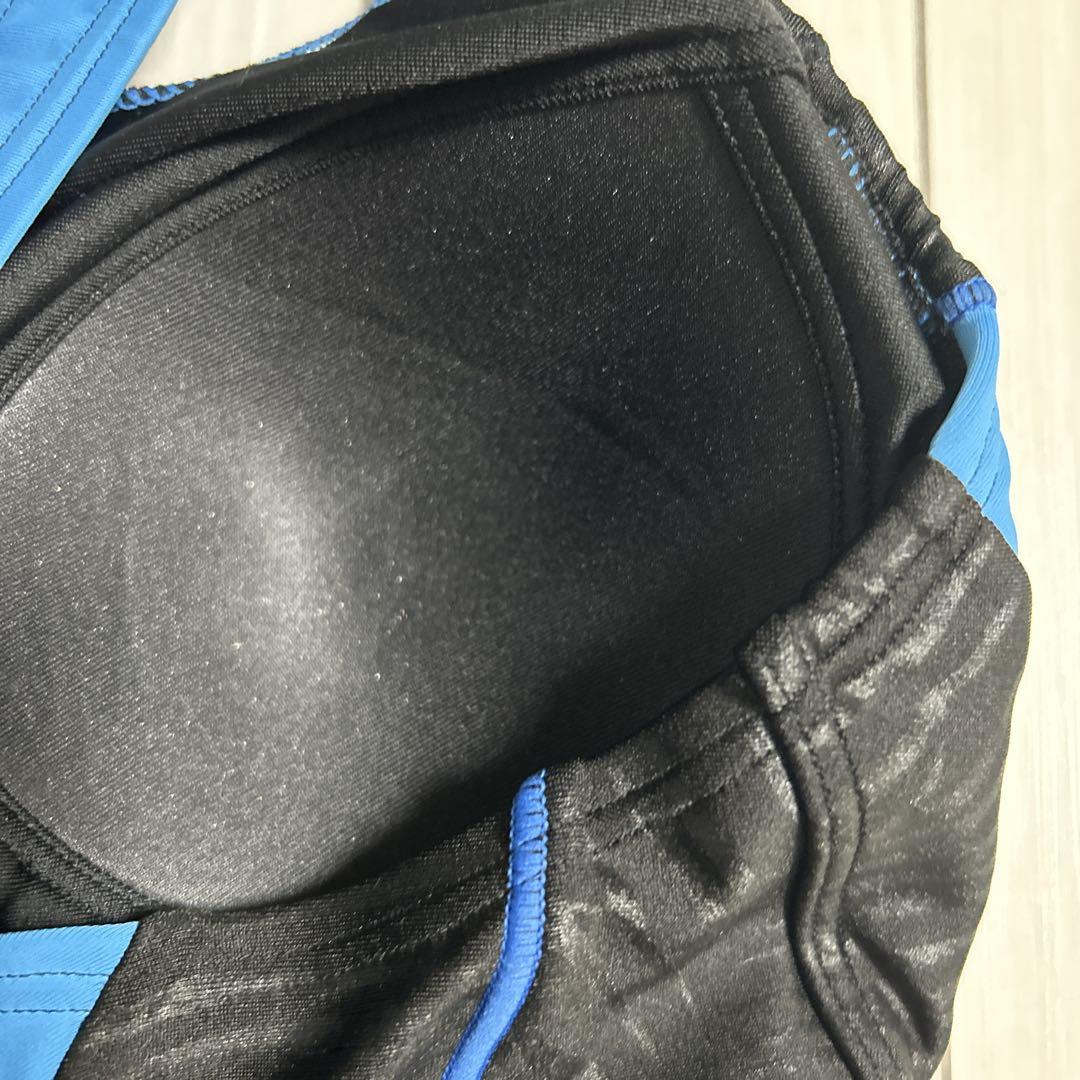 新品未使用　アリーナ水着　Mサイズ