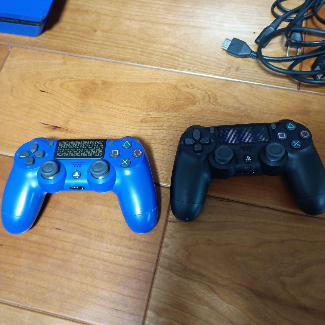 コントローラー2個やや傷や汚れあり