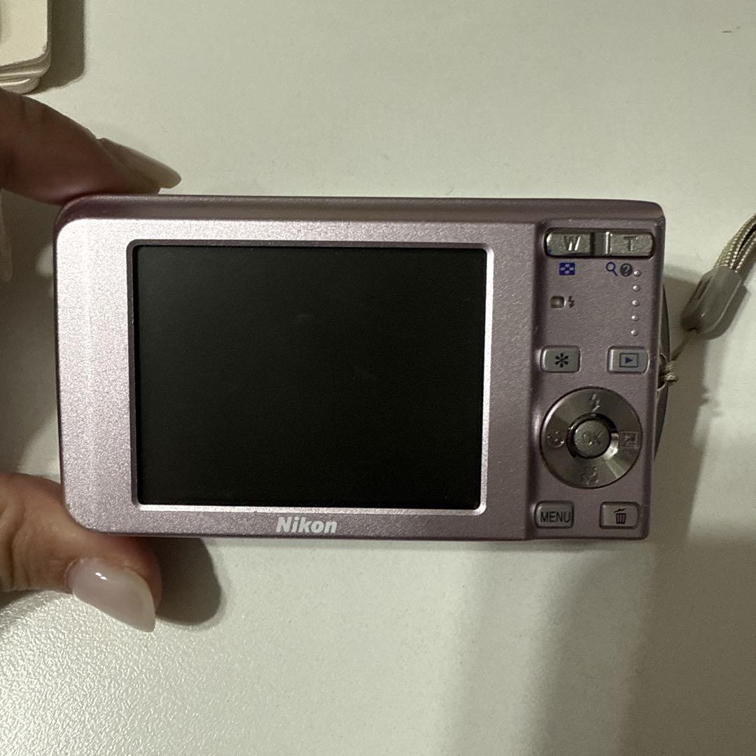 Nikon COOLPIX ピンク デジタルカメラ