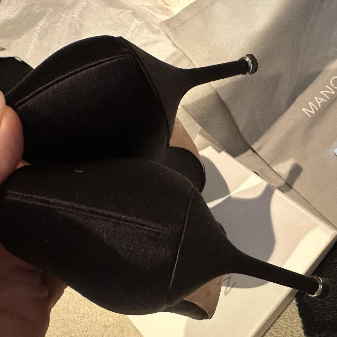 美品MANOLO BLAHNIK マノロブラニクパンプス35ハーフ ハンギシ